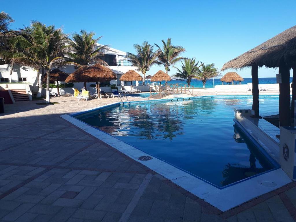Departamentos Al Lado Del Mar En Zona Hotelera كانكون المظهر الخارجي الصورة